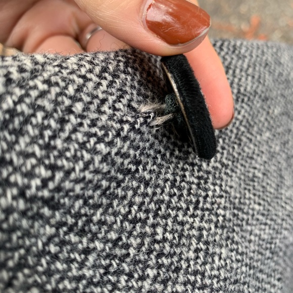 1950’s Vintage Wool Coat, Velvet Details - Picture 6 of 10